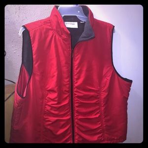 26/28 Red Vest
